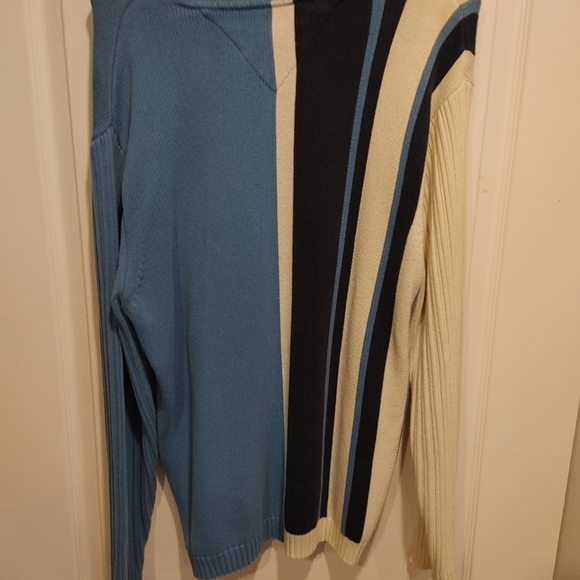 Tommy Hilfiger Crew Neck Sweater - Picture 2 of 3